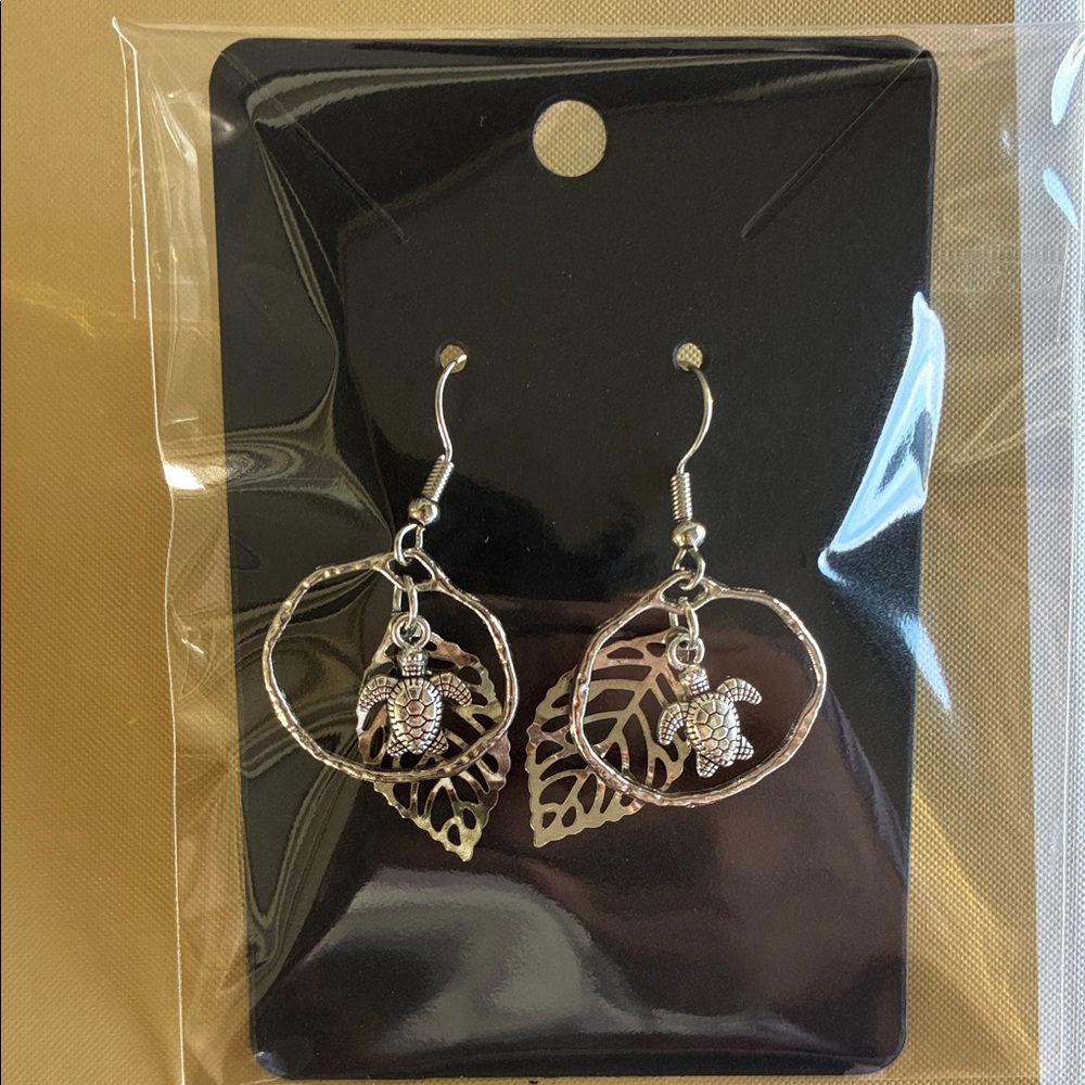Hawaiian Silver Leaf Turtle Earrings